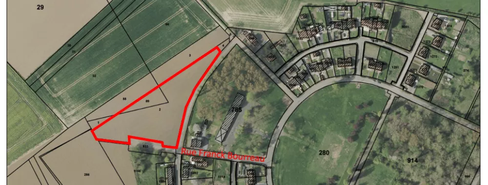 Vue aérienne d'un terrain agricole à louer à Busigny