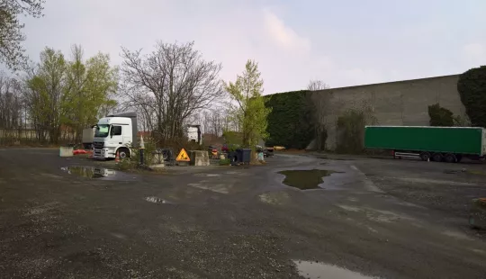 Location d'un terrain nu à Clermont-Ferrand vue extérieure