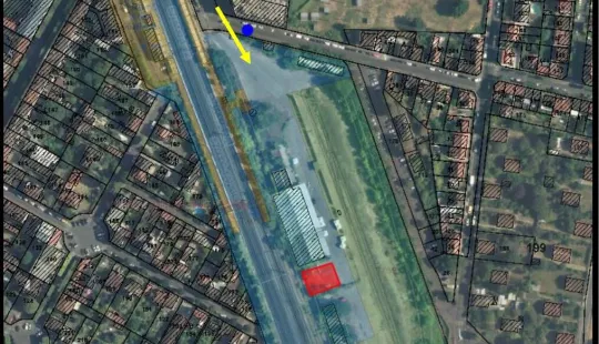 Vue aérienne d&quot;un terrain de 200 m² à louer à Vitry-sur-Seine