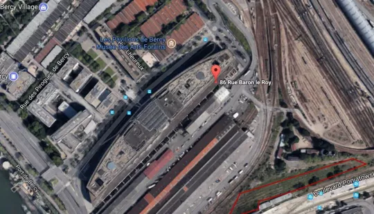 Vue aérienne d'un terrain nu de 5000 m² à louer à Paris 12 ème arrondissement